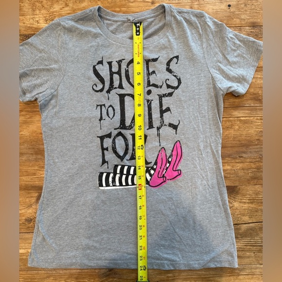 Next Level “Shoes To Die For” Wicked OZ Cotton Gray Tee Shirt Women’s M-L EUC - Picture 4 of 9